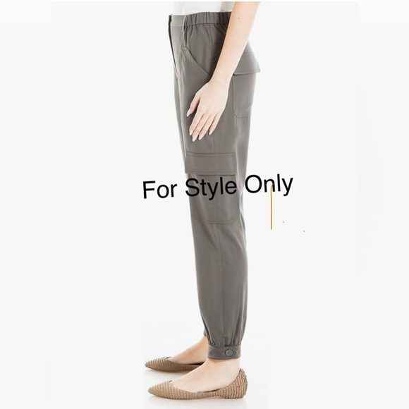 Max Studio London Sage Green Cargo Pants Size XL - Picture 7 of 8